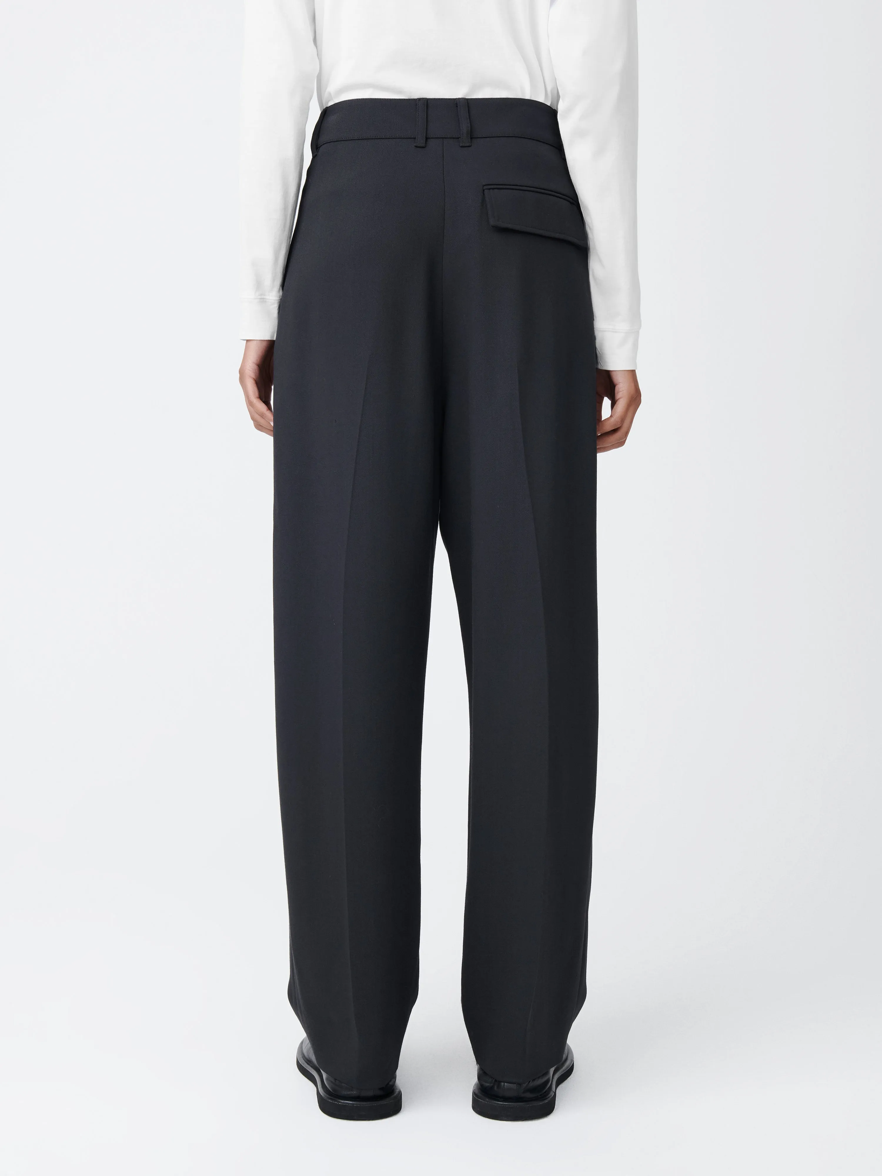 Acuna Viscose Pant in Darkest Navy