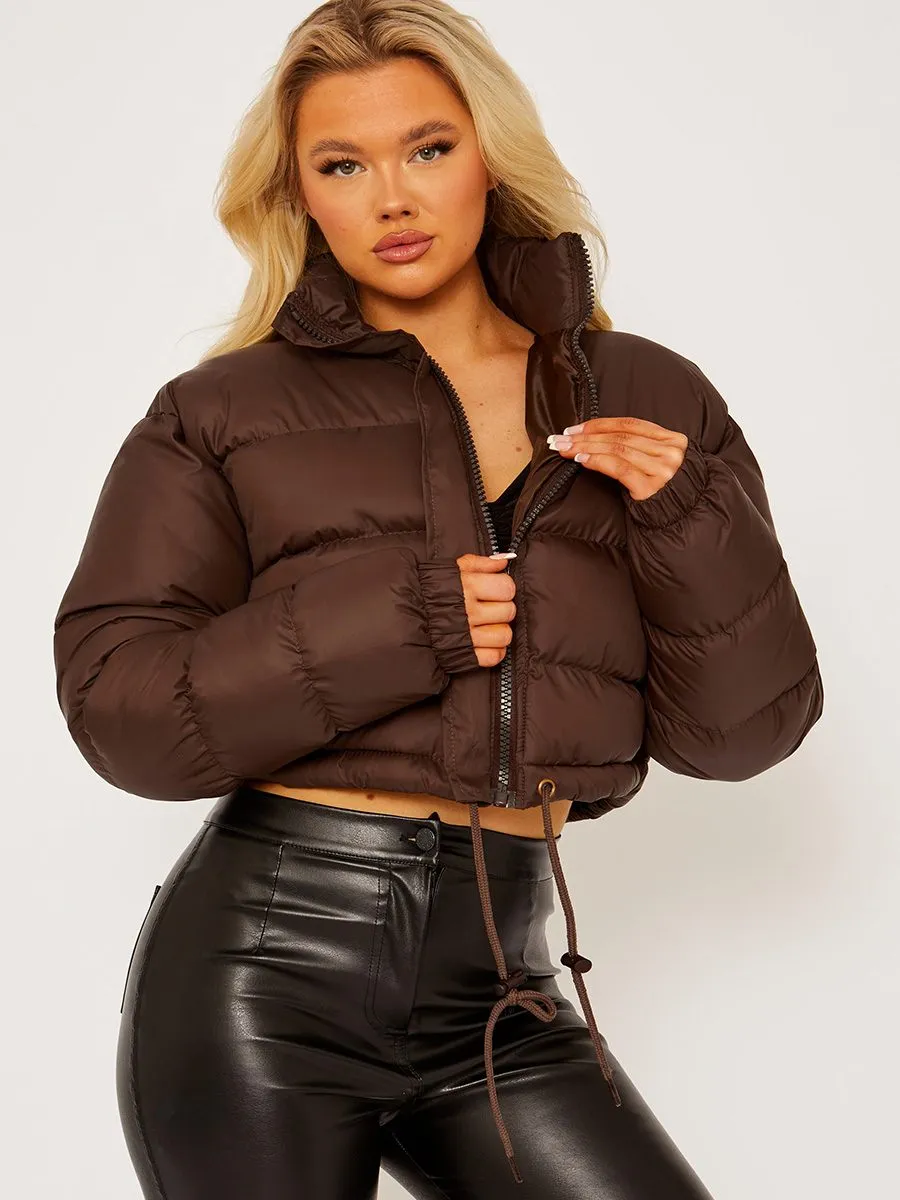 Dora Cropped Puffer Jacket In Dark Chocolate