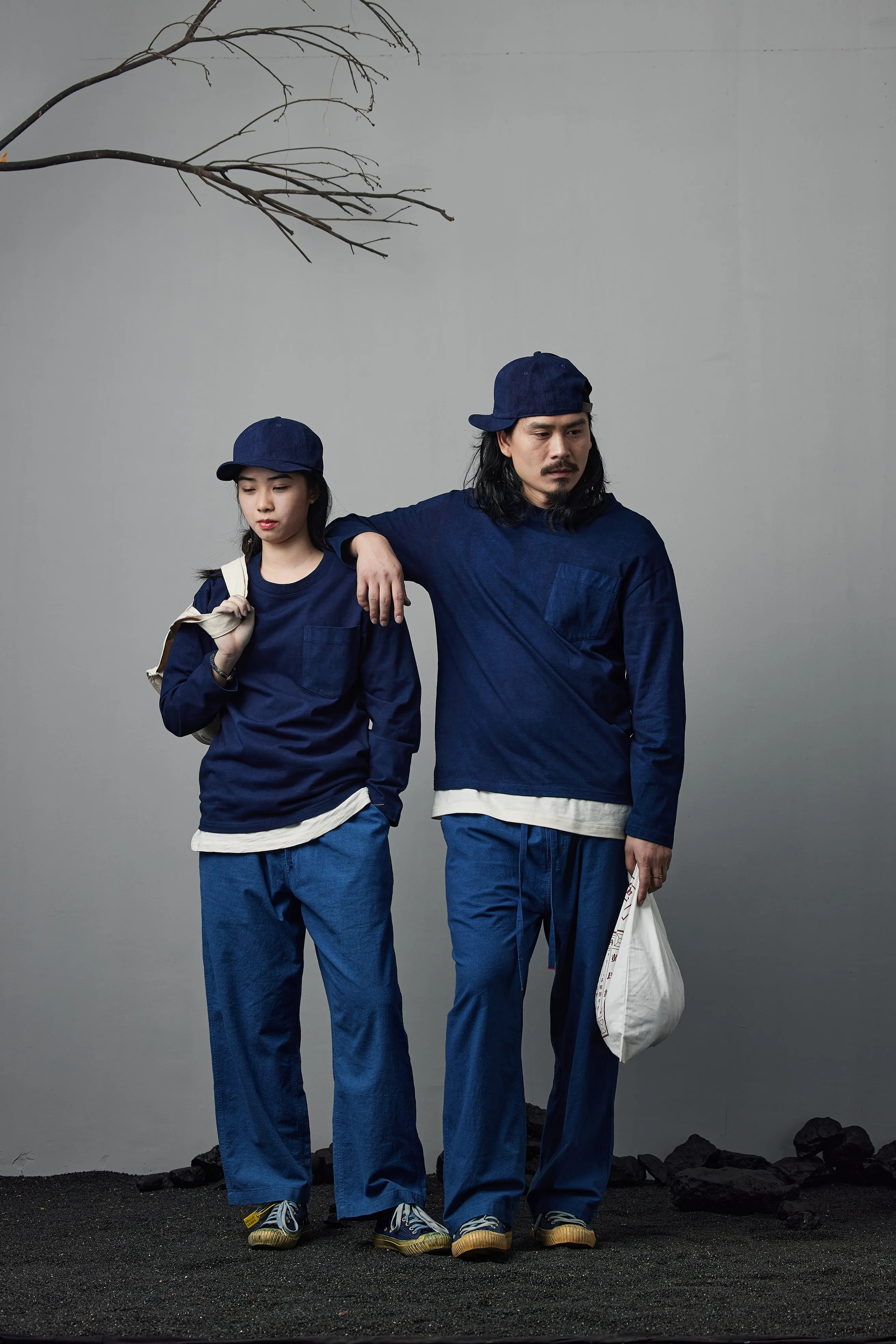 Indigo Ice Cracks Trousers （不展示）