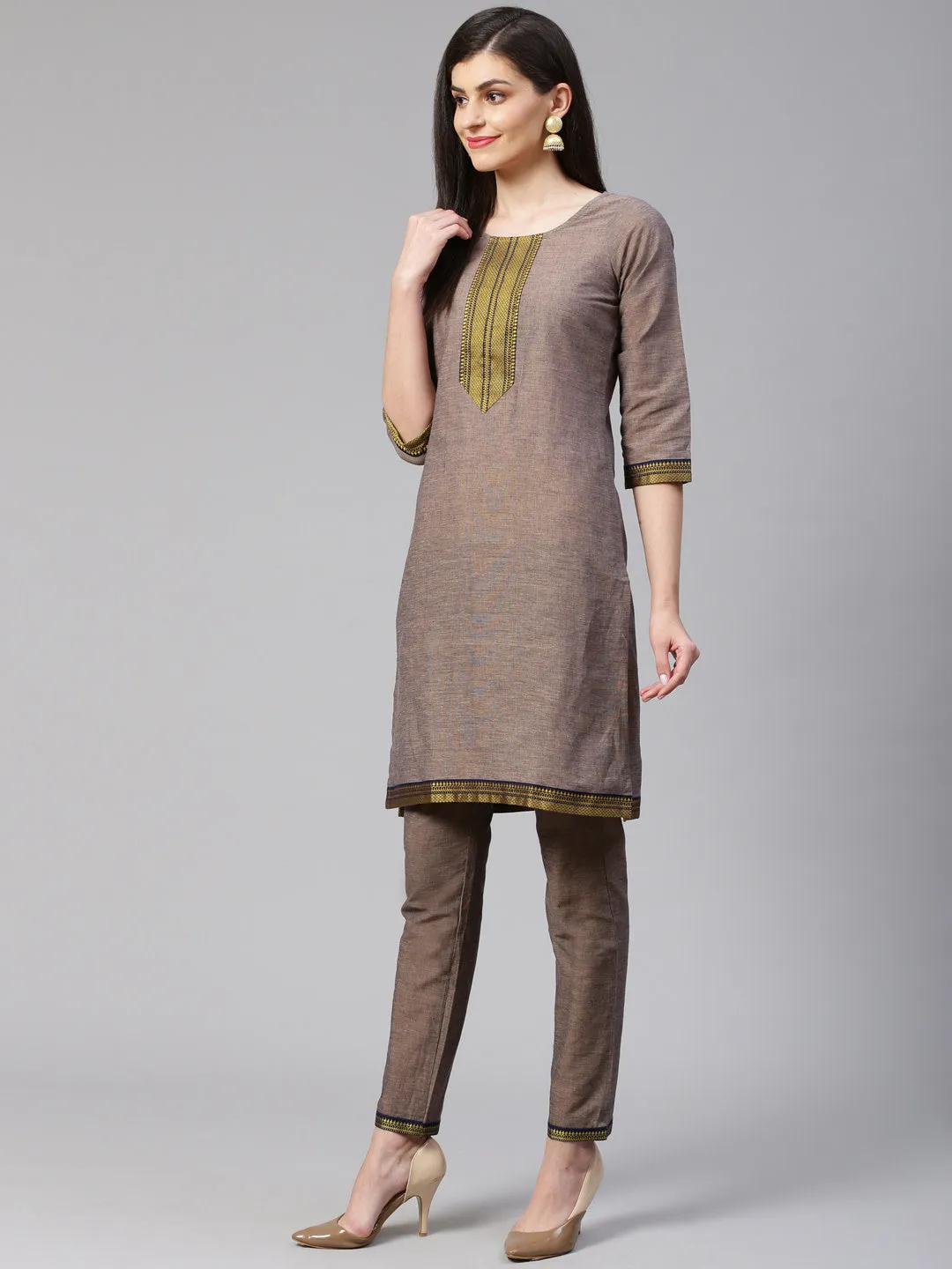 Jashvi Women Grey Yoke Design Kurta with Trousers