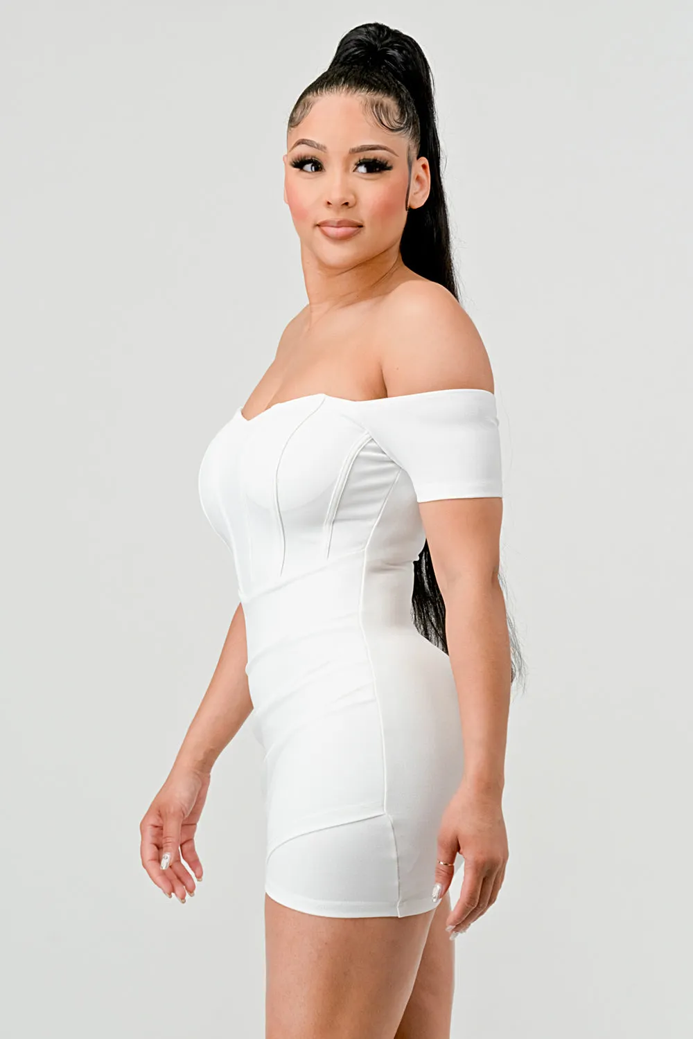 LUXE CREPE OFF SHOULDER CONTRAST WARP MINI DRESS