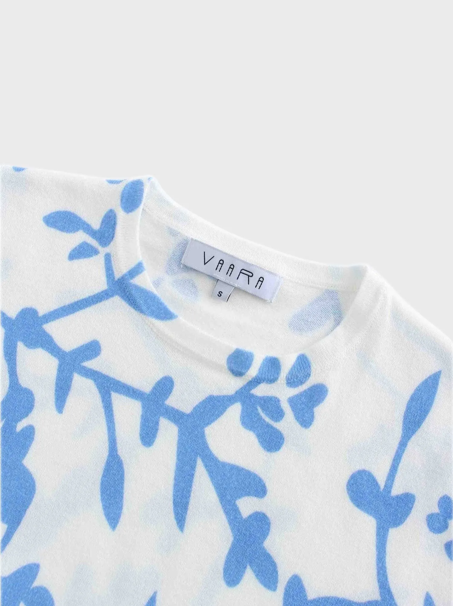 Printed Sweater-Blue Vines