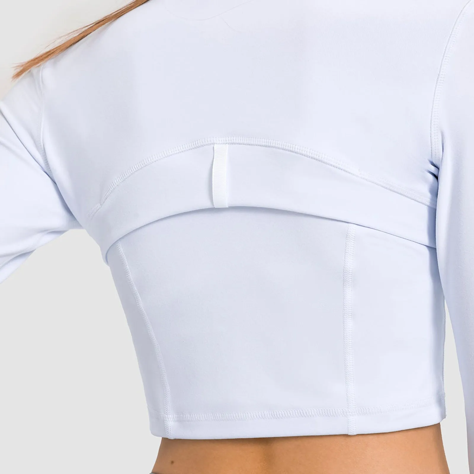 Seamless Flow Zip-Up Front Cropped Sports Top