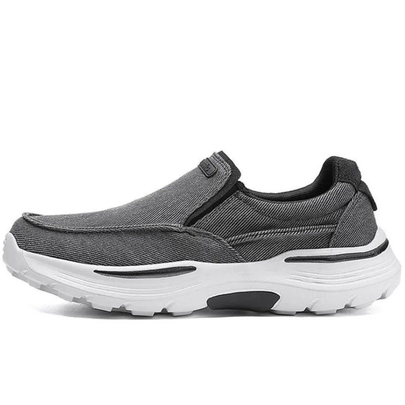 Thick-soled slip-on men's oversized casual cloth shoes